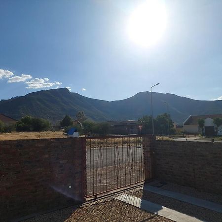 Tj Self-Catering Διαμέρισμα Graaff-Reinet Δωμάτιο φωτογραφία