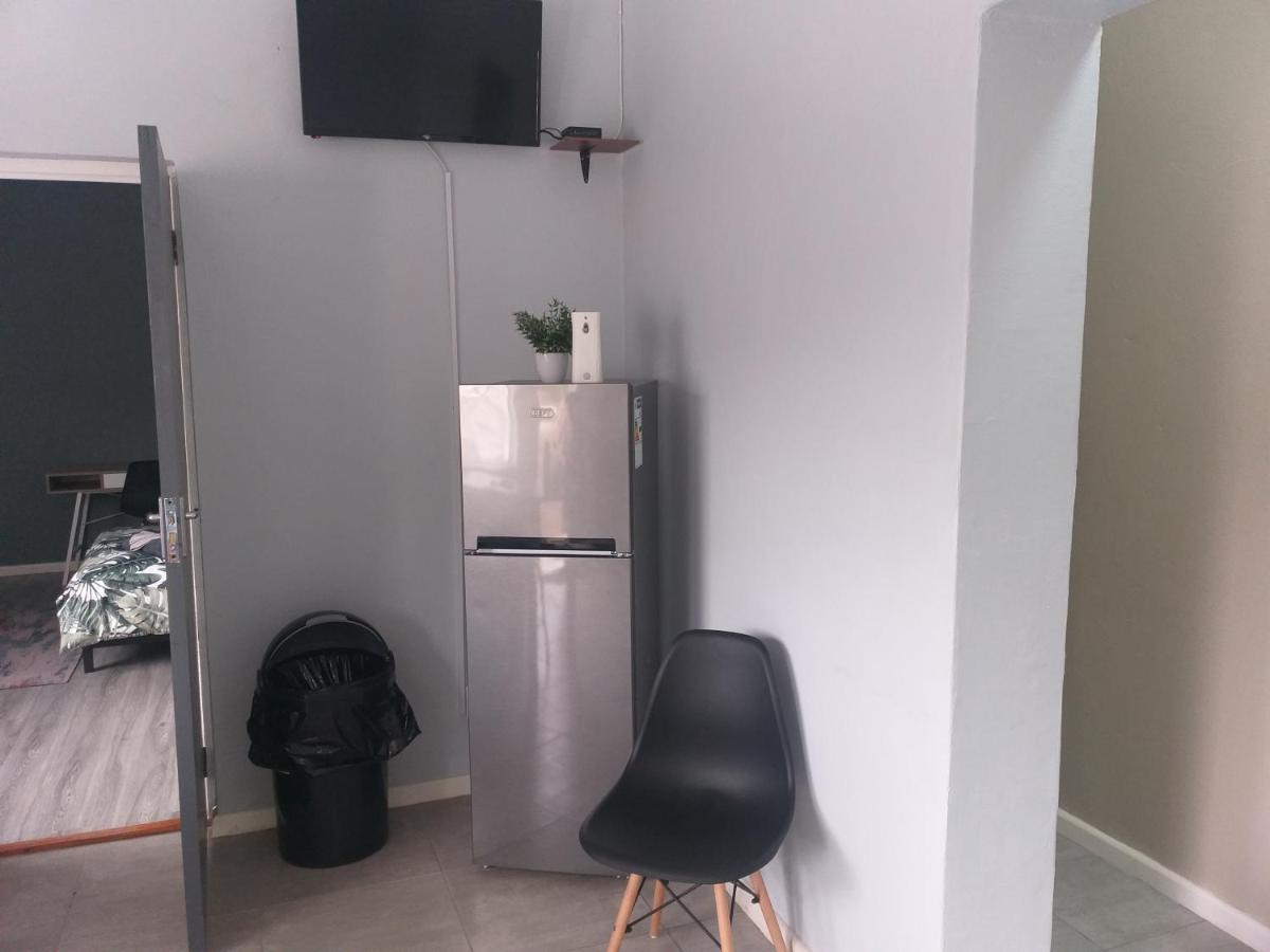 Tj Self-Catering Διαμέρισμα Graaff-Reinet Εξωτερικό φωτογραφία