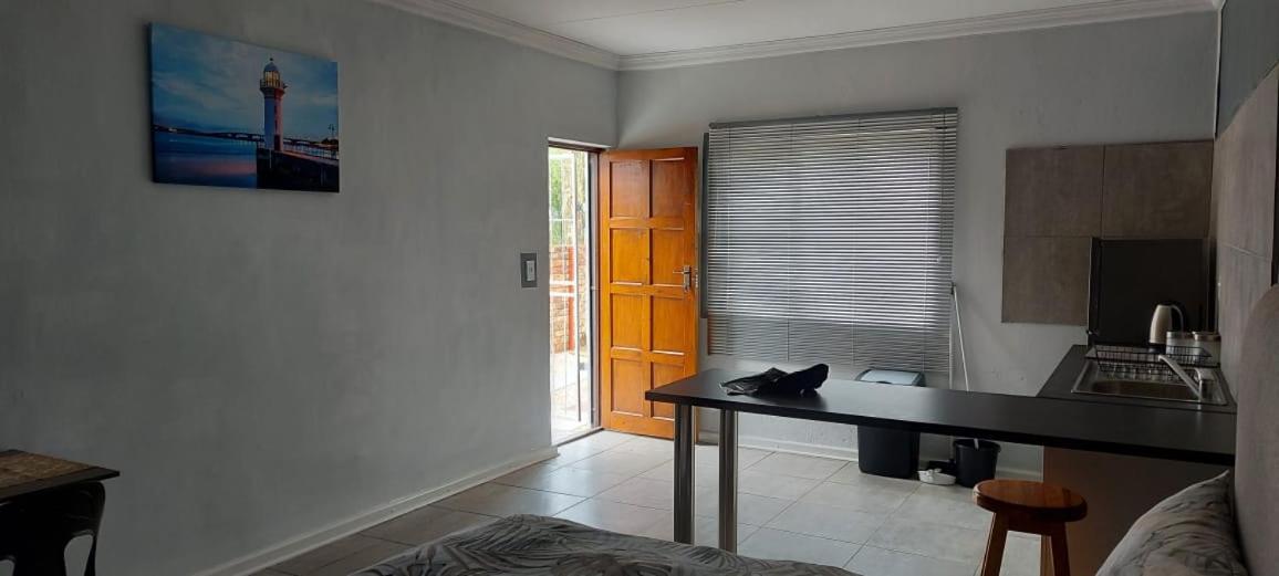 Tj Self-Catering Διαμέρισμα Graaff-Reinet Εξωτερικό φωτογραφία