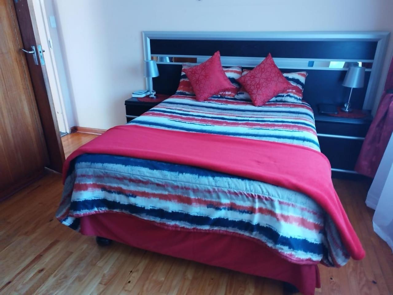 Tj Self-Catering Διαμέρισμα Graaff-Reinet Δωμάτιο φωτογραφία
