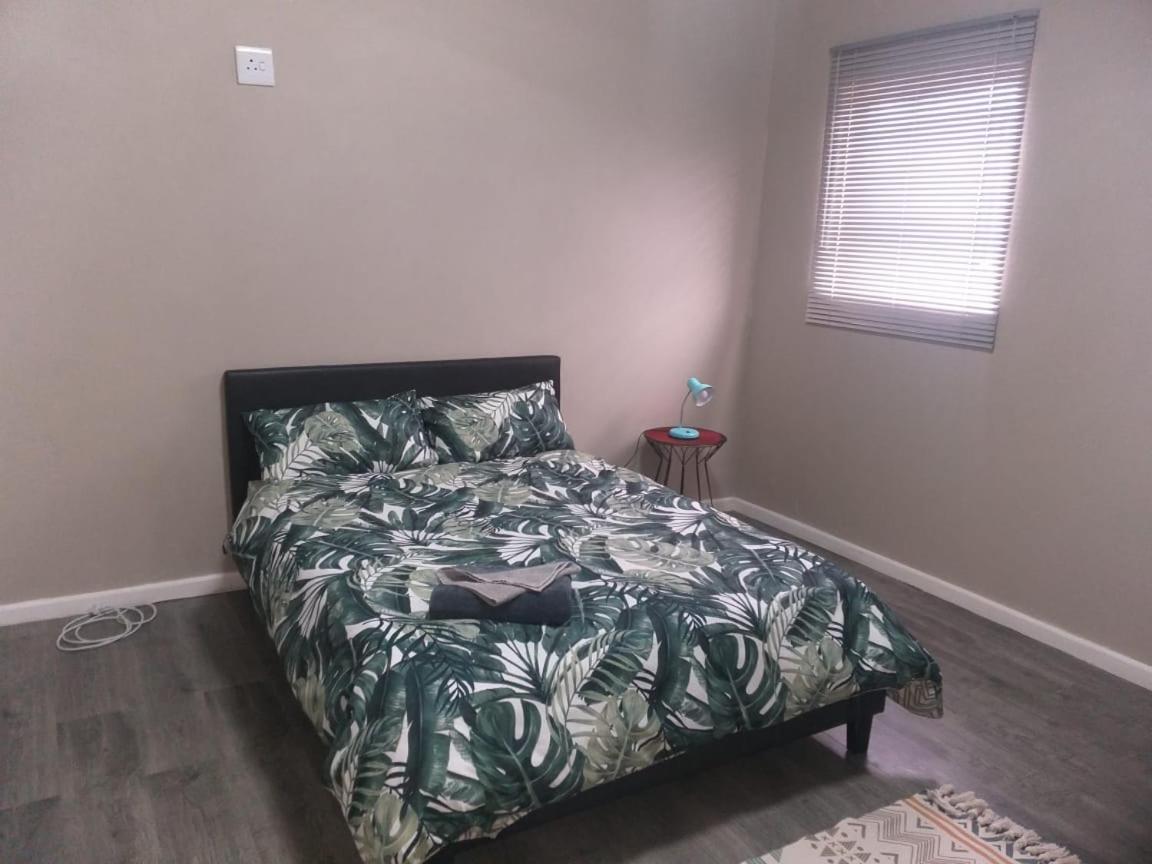 Tj Self-Catering Διαμέρισμα Graaff-Reinet Εξωτερικό φωτογραφία