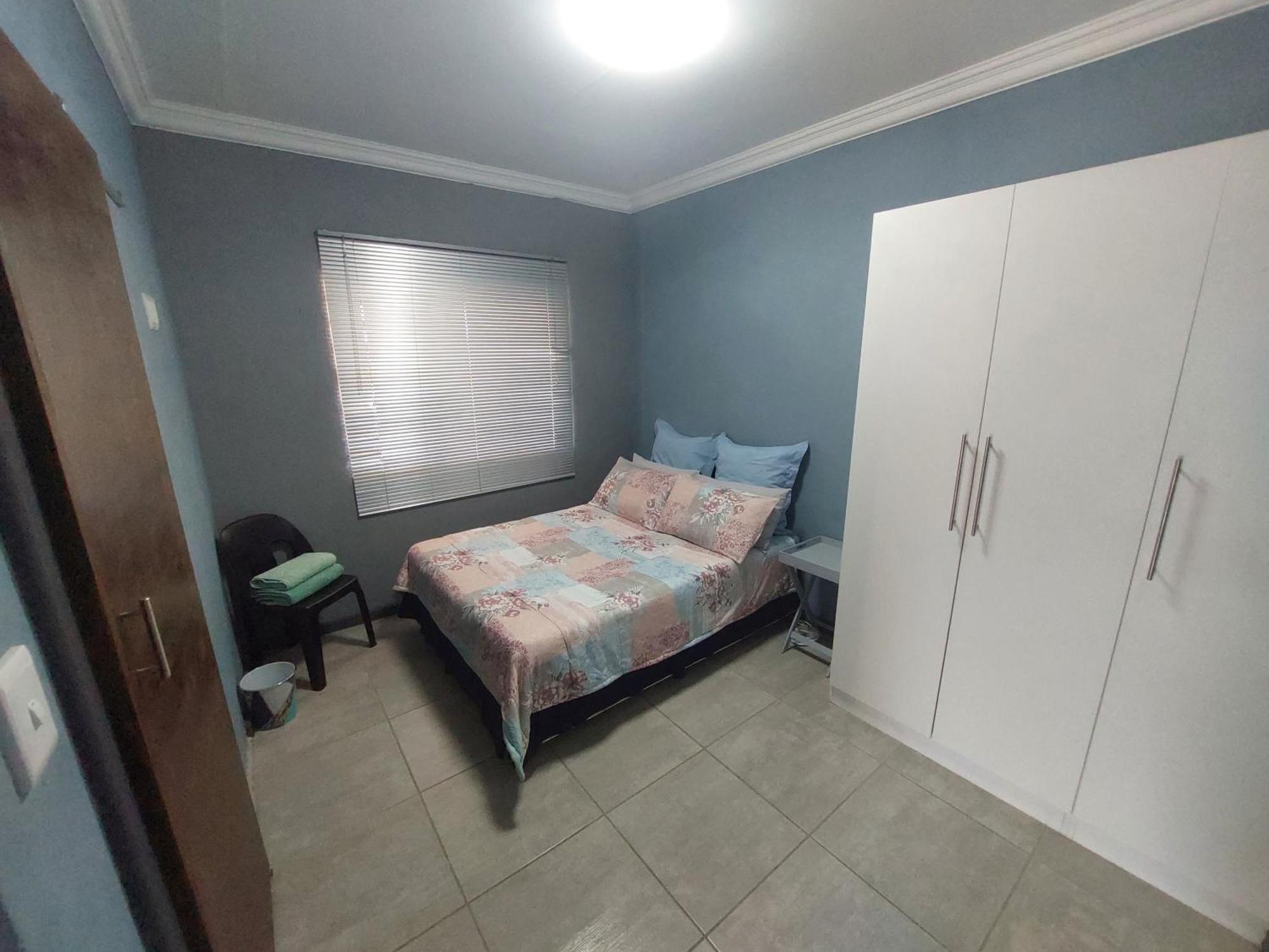 Tj Self-Catering Διαμέρισμα Graaff-Reinet Δωμάτιο φωτογραφία